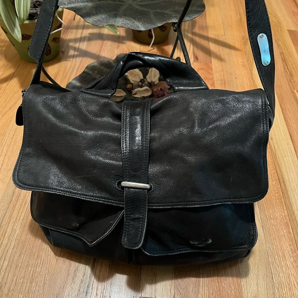 Kenneth Cole Crossbody Business Messenger bag - Picture 1 of 13